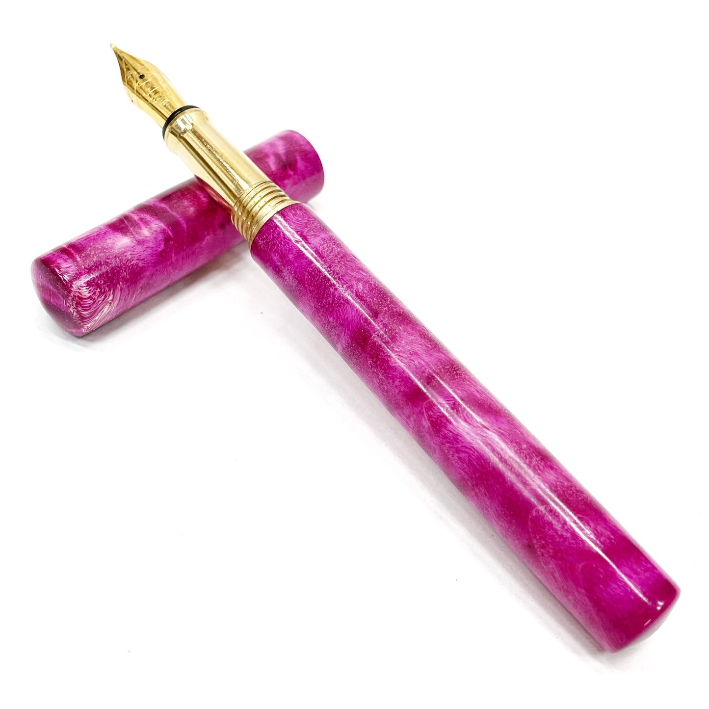 Dyed Curly Cottonwood | Artemis Brass Fountain Pen